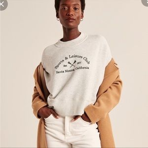 Abercrombie crewneck